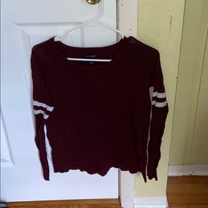 maroon sweater